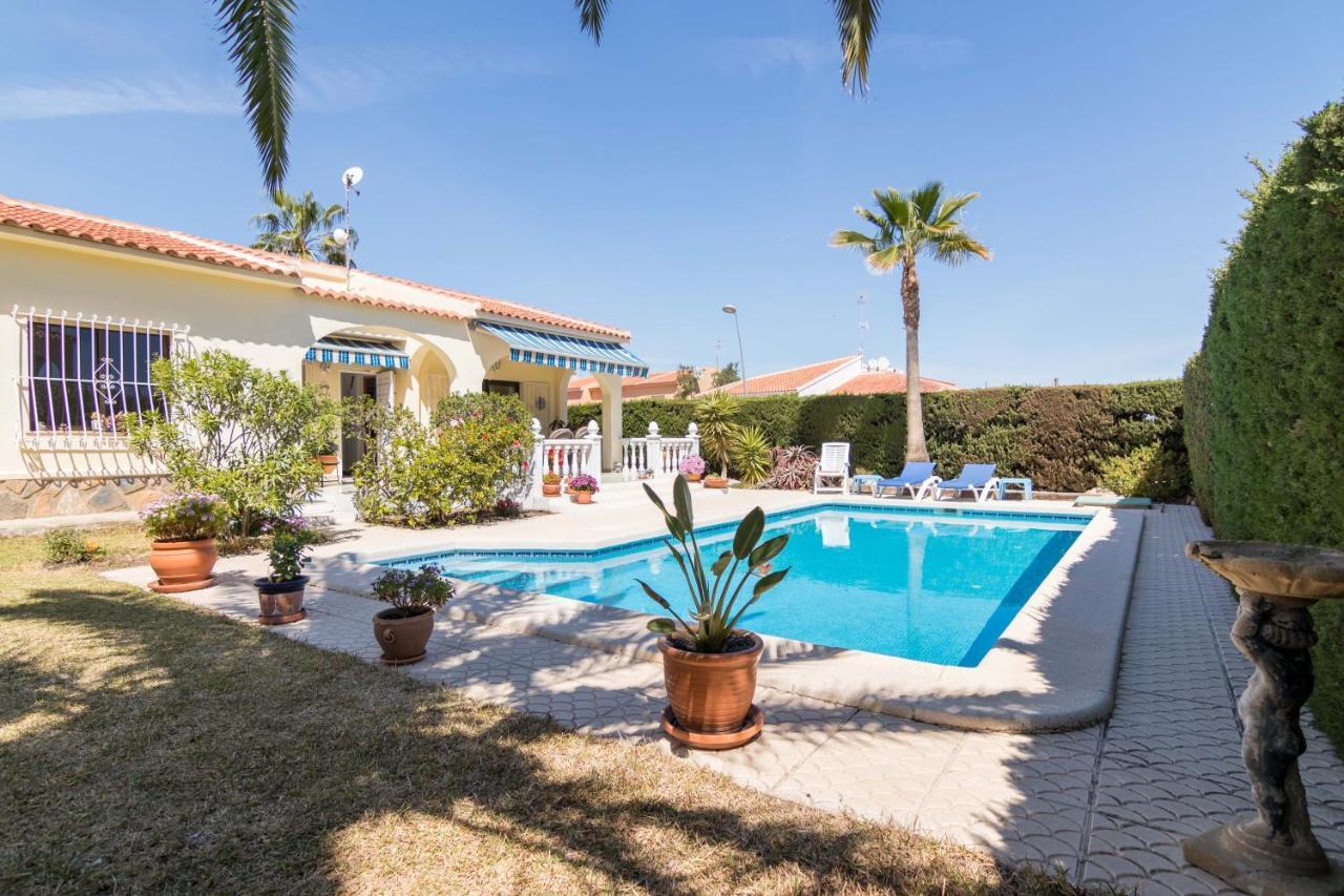 Charming One-Floor Villa With Private Pool In Los Balcones ตอร์เรเวียคา ภายนอก รูปภาพ