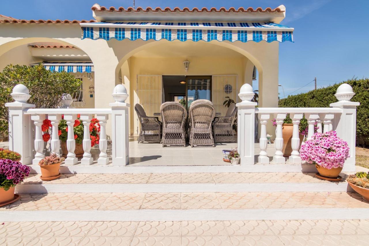 Charming One-Floor Villa With Private Pool In Los Balcones ตอร์เรเวียคา ภายนอก รูปภาพ