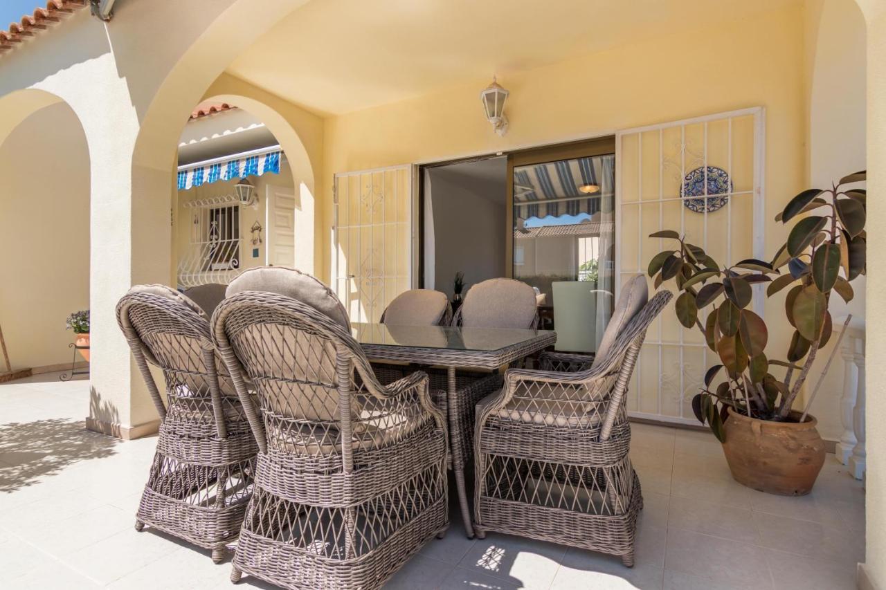 Charming One-Floor Villa With Private Pool In Los Balcones ตอร์เรเวียคา ภายนอก รูปภาพ